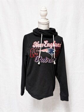 NFL New England Patriots Black Pullover Hoodie with Logo